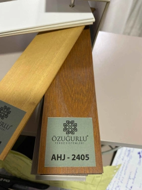 50 MM Kahverengi Ahşap Jaluzi Perde